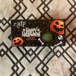 Halloween Cat Toy Gift Set - Green and Purple